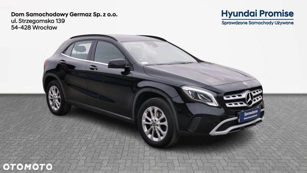 Mercedes-Benz GLA 180 7G-DCT Style - 7