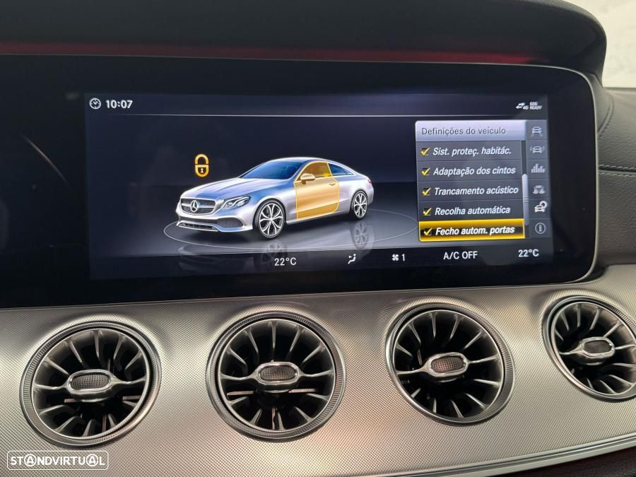 Mercedes-Benz E 220 d AMG Line - 41
