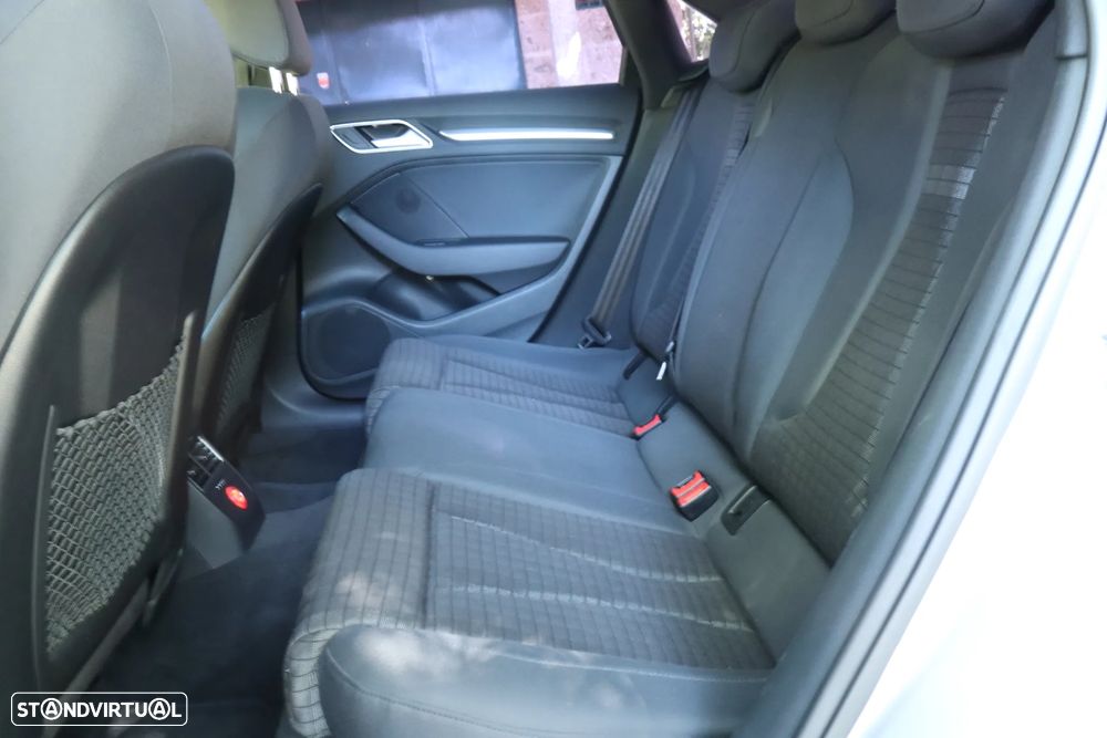 Audi A3 1.4 TFSI Sport S tronic - 23
