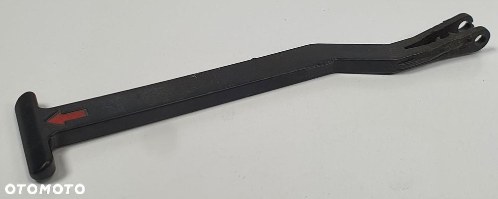 CIĘGNO UCHWYT MASKI VW PASSAT B5 3B0823593 - 2