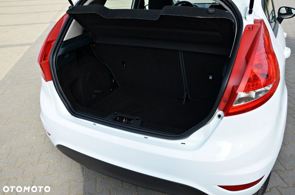 Ford Fiesta 1.25 Silver X Plus 2 EU6 - 11