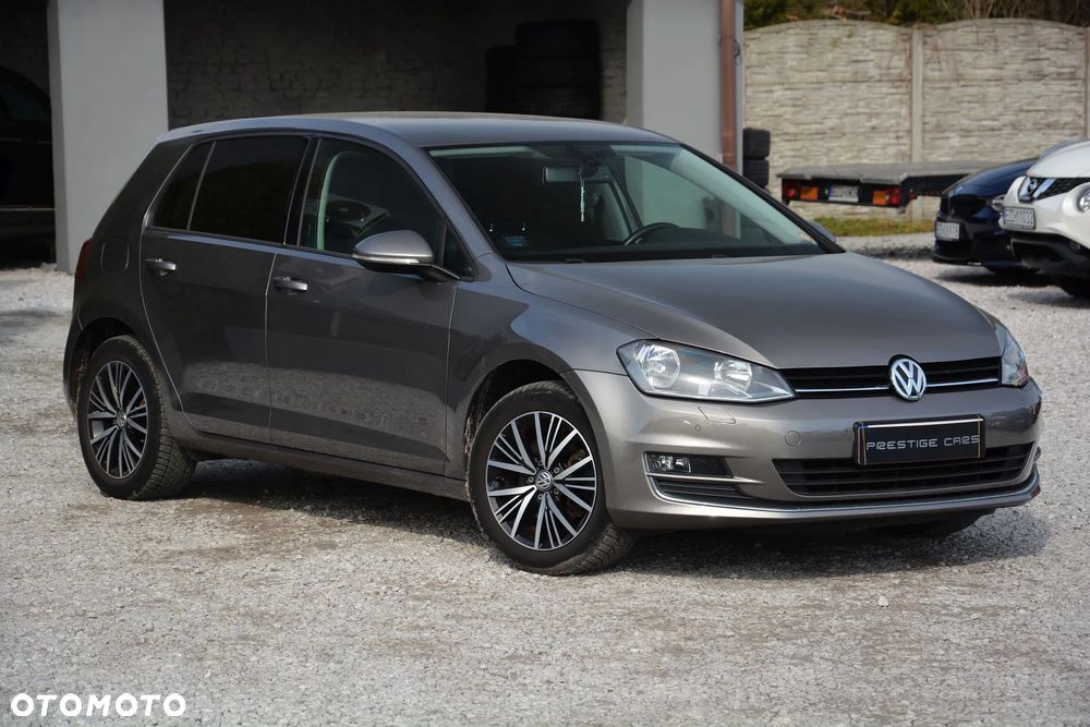 Volkswagen Golf - 4