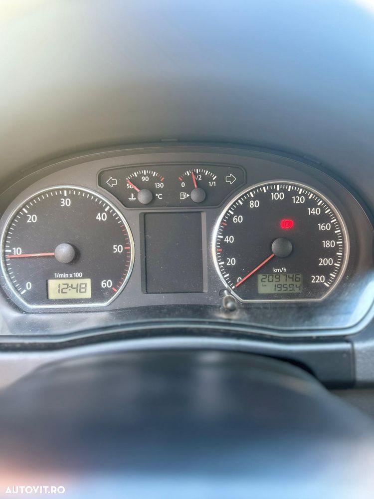 Volkswagen Polo - 8