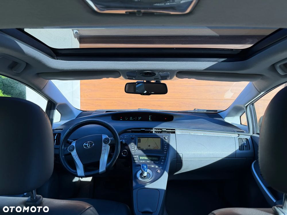 Toyota Prius - 8