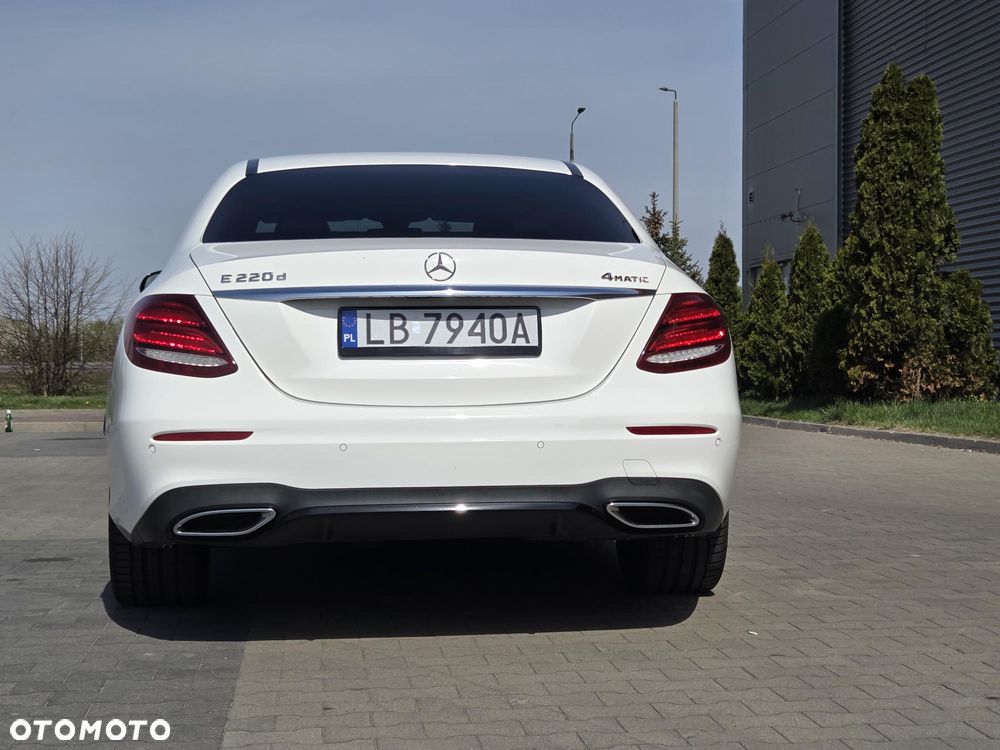 Mercedes-Benz Klasa E 220 d 4-Matic 9G-TRONIC - 6