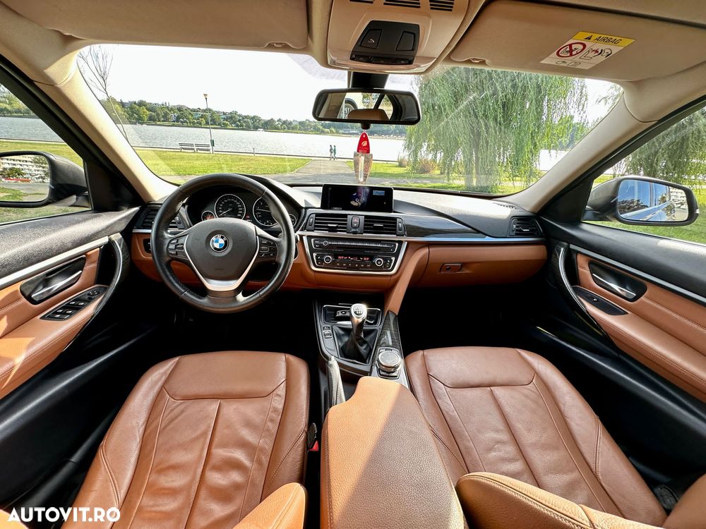 BMW Seria 3 320i EfficientDynamics Edition - 16