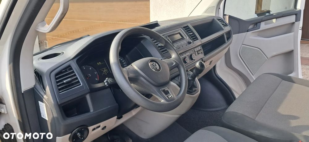 Volkswagen TRANSPORTER T6 - 12