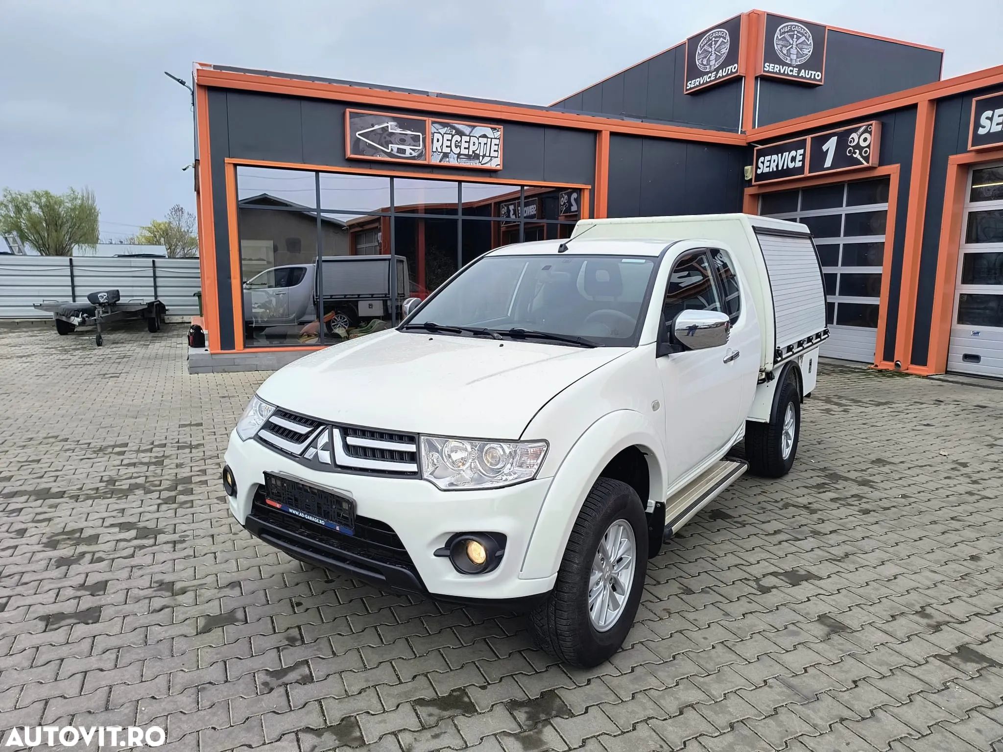 Mitsubishi L200 Pick Up 4x4 DPF Plus Club Cab - 1