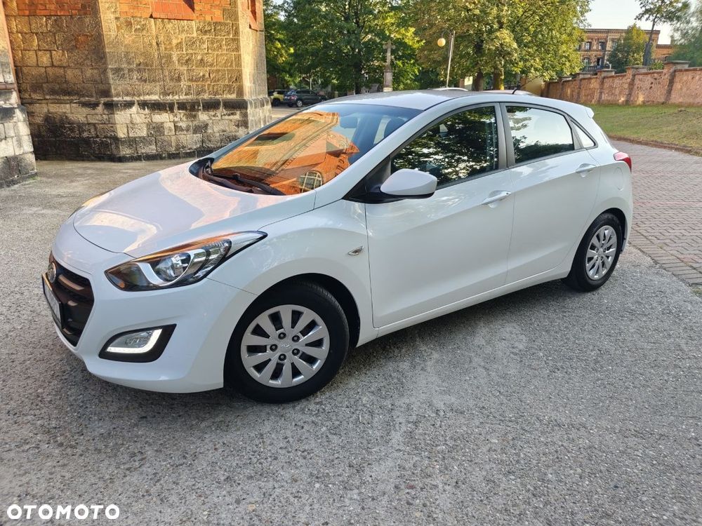 Hyundai i30 blue 1.4 YES Gold - 25