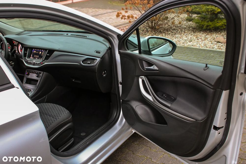 Opel Astra 1.2 Turbo Elegance - 23