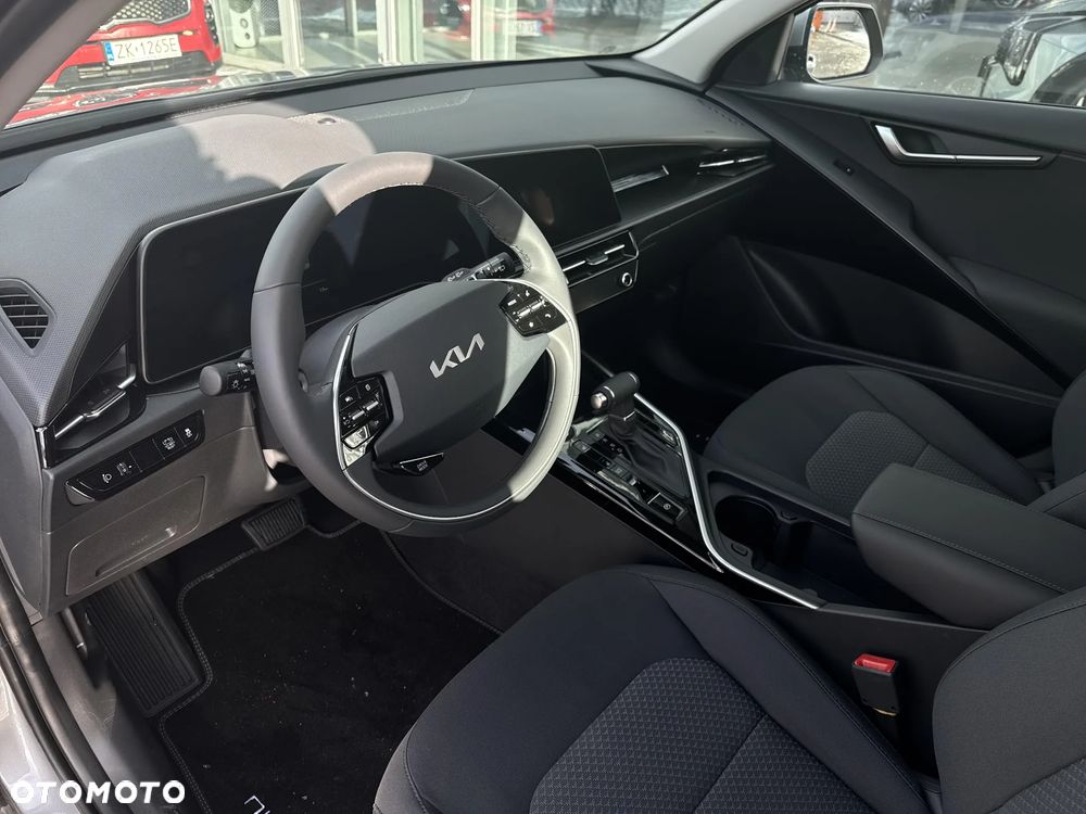 Kia Niro 1.6 GDI Hybrid M - 9