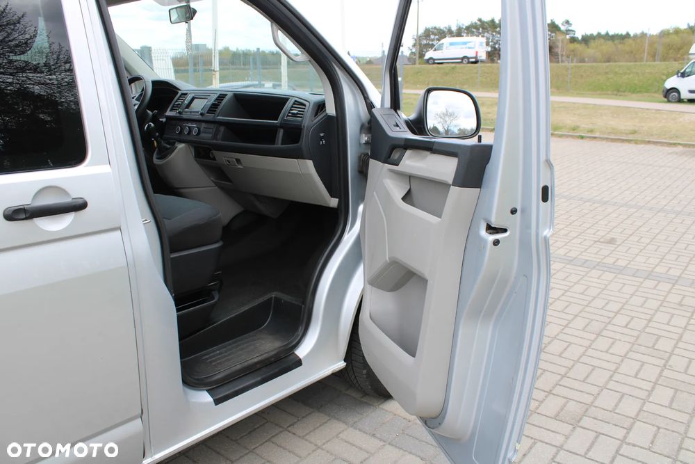Volkswagen Transporter - 21