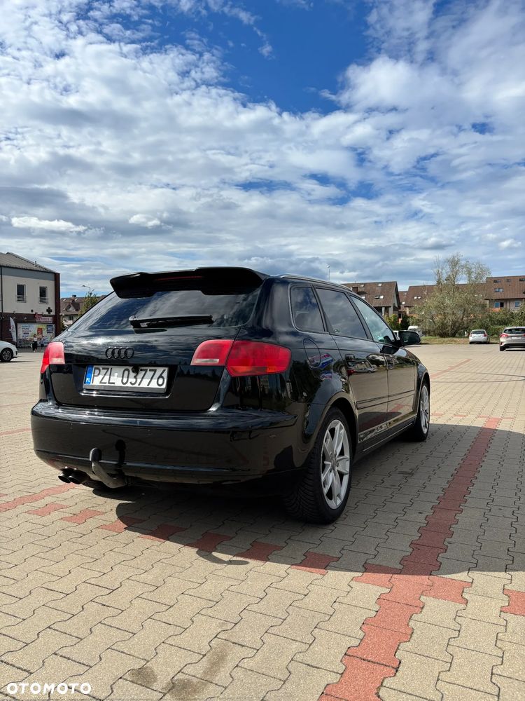 Audi A3 Sportback - 3