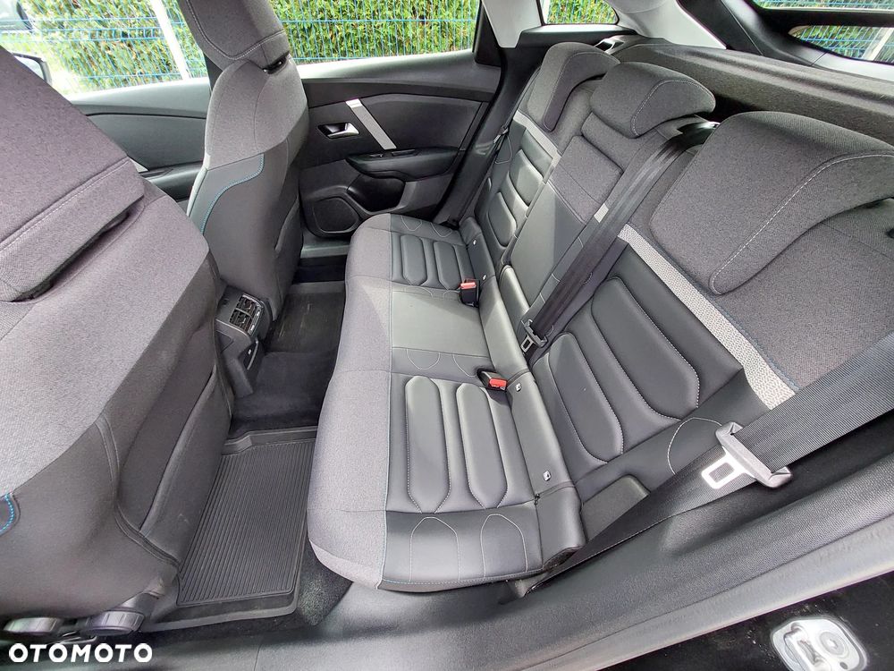 Citroën C4 1.2 PureTech Max S&S EAT8 - 13