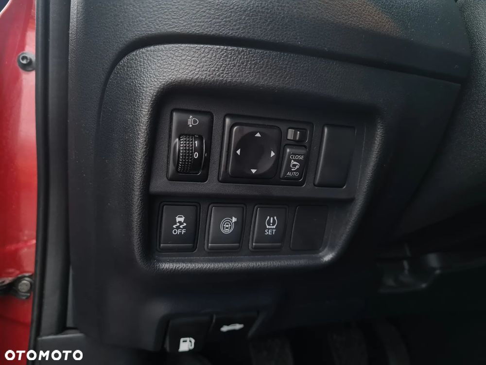 Nissan Juke 1.6 N-Connecta - 11