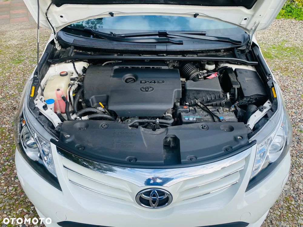 Toyota Avensis 2.0 D-4D Sol - 13