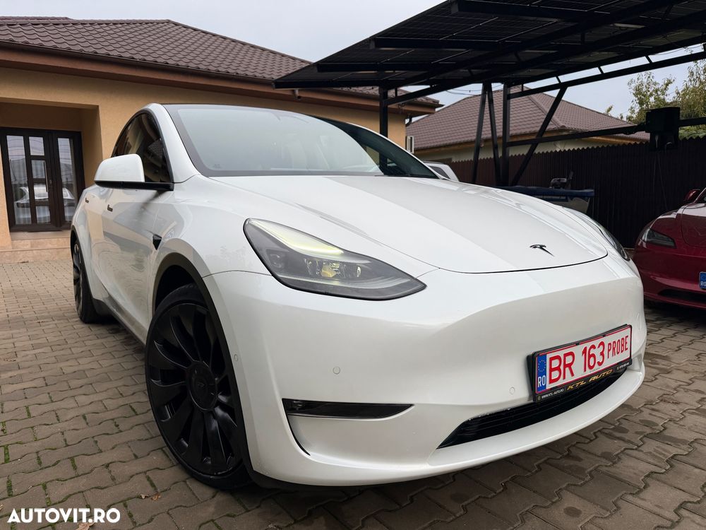 Tesla Model Y Performance Dual Motor AWD - 1