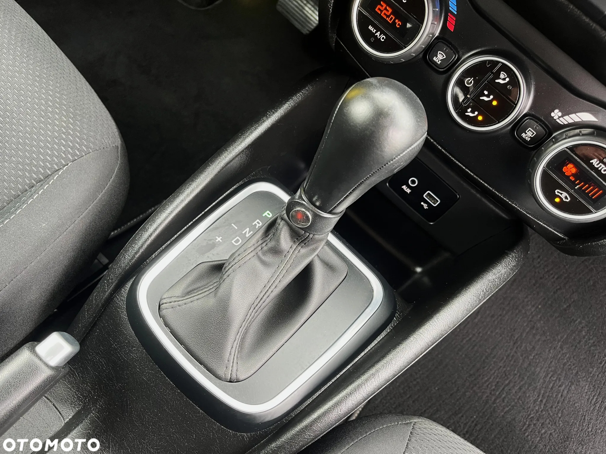Fiat Tipo 1.6 E-torQ Lounge - 23