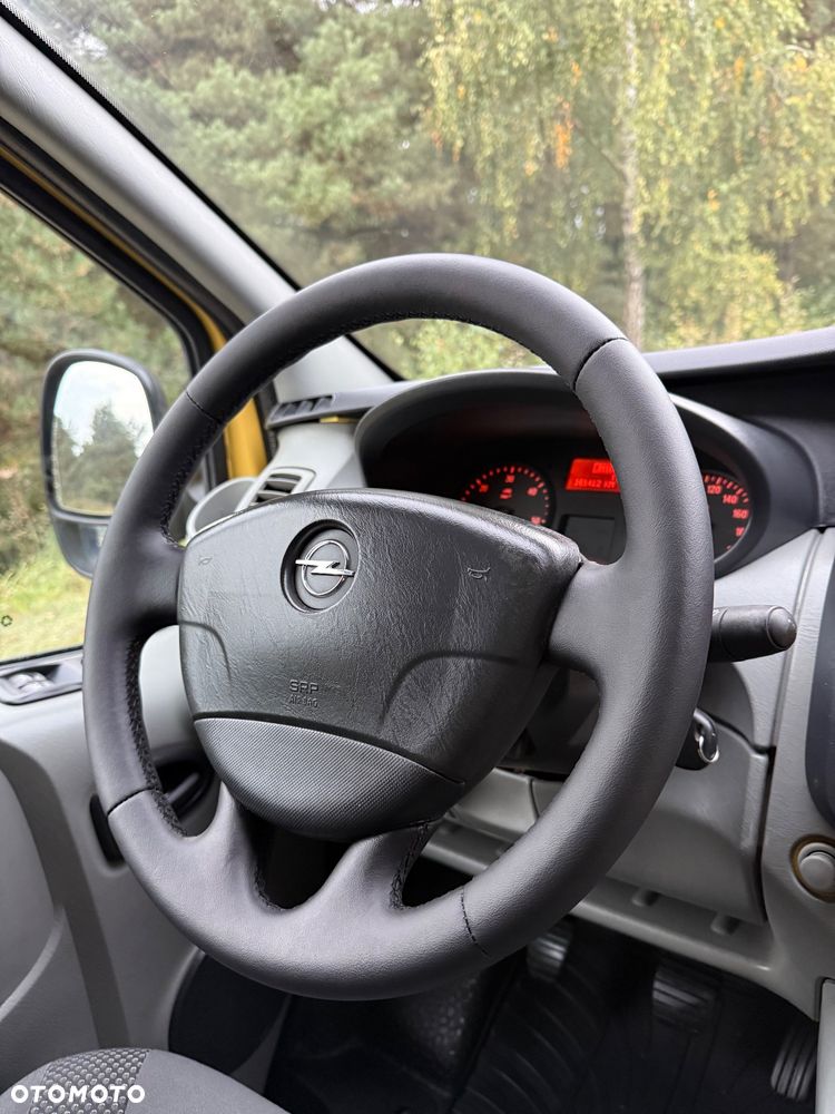Opel Vivaro - 18