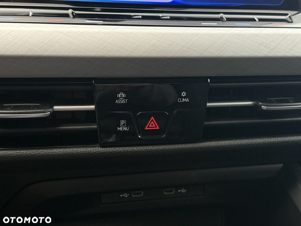 Volkswagen Golf 1.5 eTSI EVO Life DSG - 26