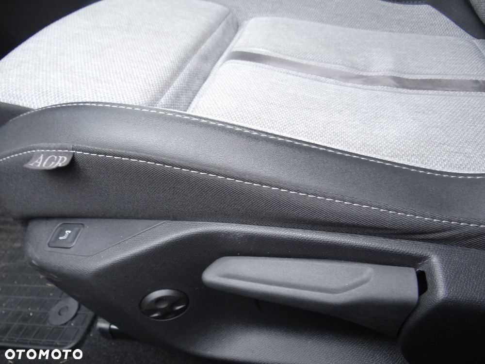 Opel Astra VI 1.2 T Elegance S&S - 11