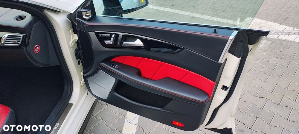 Mercedes-Benz CLS 63 AMG 4-Matic - 39