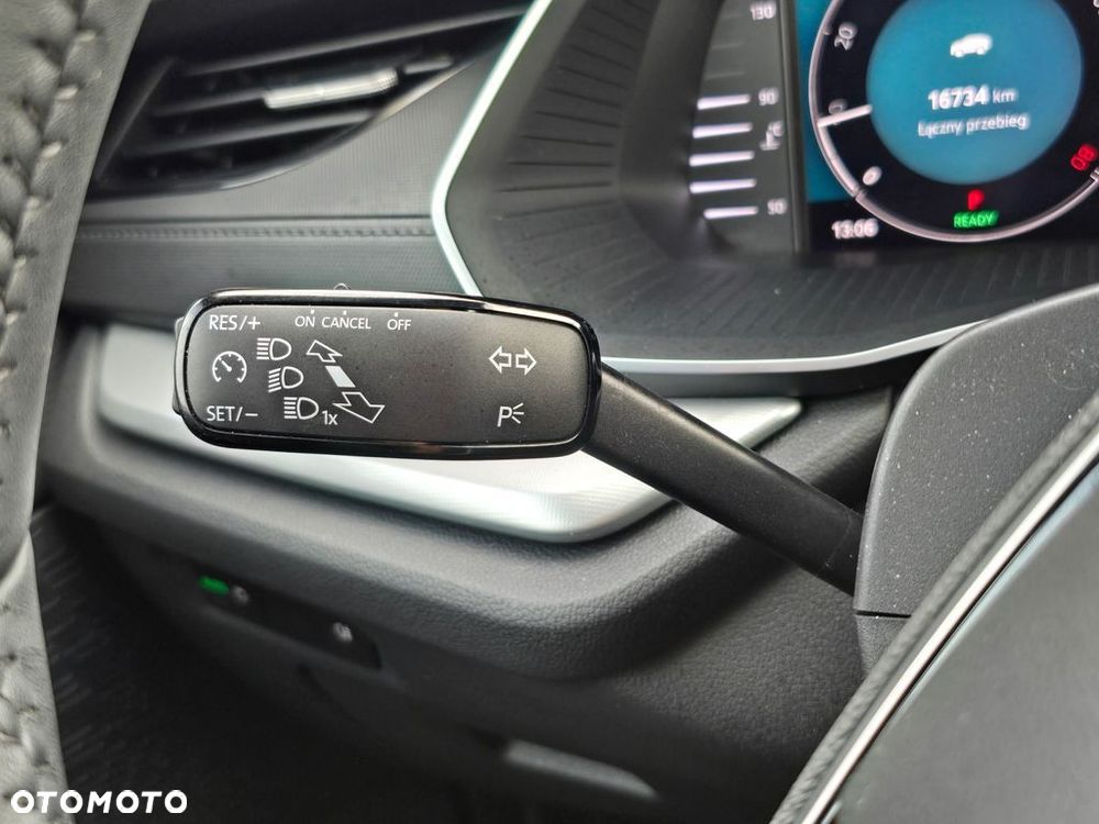 Skoda Octavia 1.5 TSI mHEV Selection DSG - 25