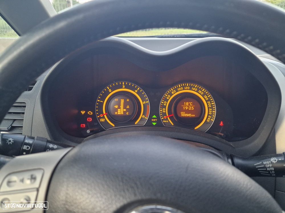 Toyota Auris 1.4 D-4D - 11