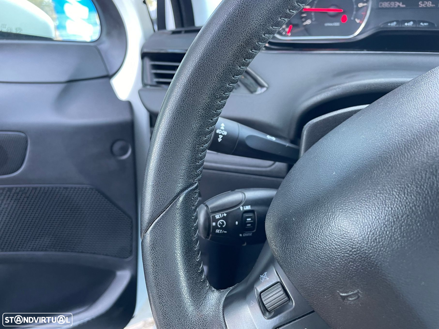 Peugeot 208 1.2 VTi Active - 7