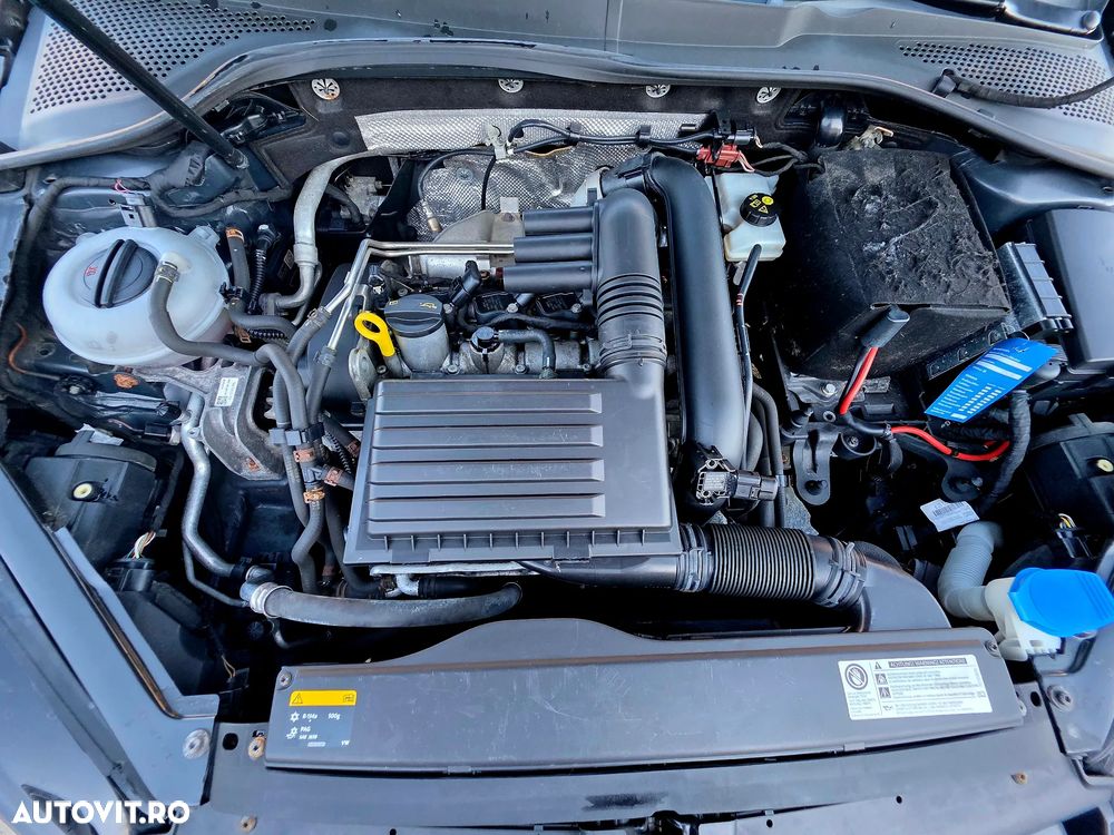 Volkswagen Golf 1.2 TSI BlueMotion Technology Comfortline - 11