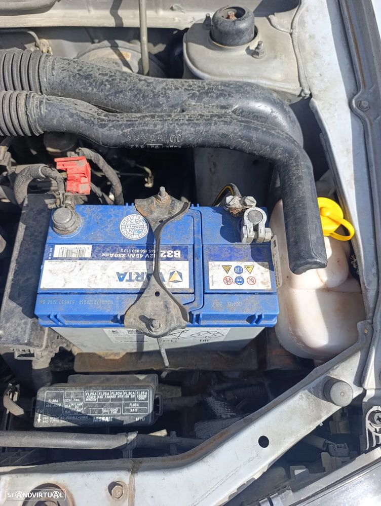 Nissan Micra 1.0 GX - 12