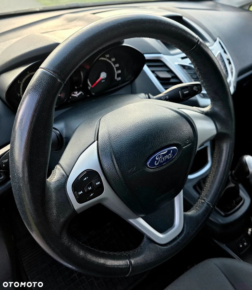 Ford Fiesta 1.25 Gold X EU5 - 18
