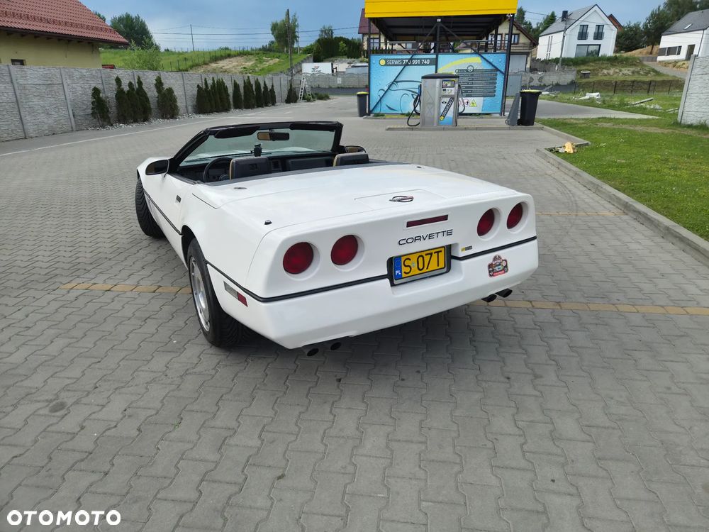 Chevrolet Corvette - 5