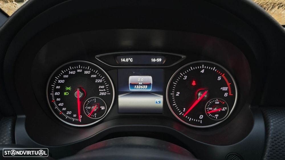 Mercedes-Benz A 180 d Urban - 16