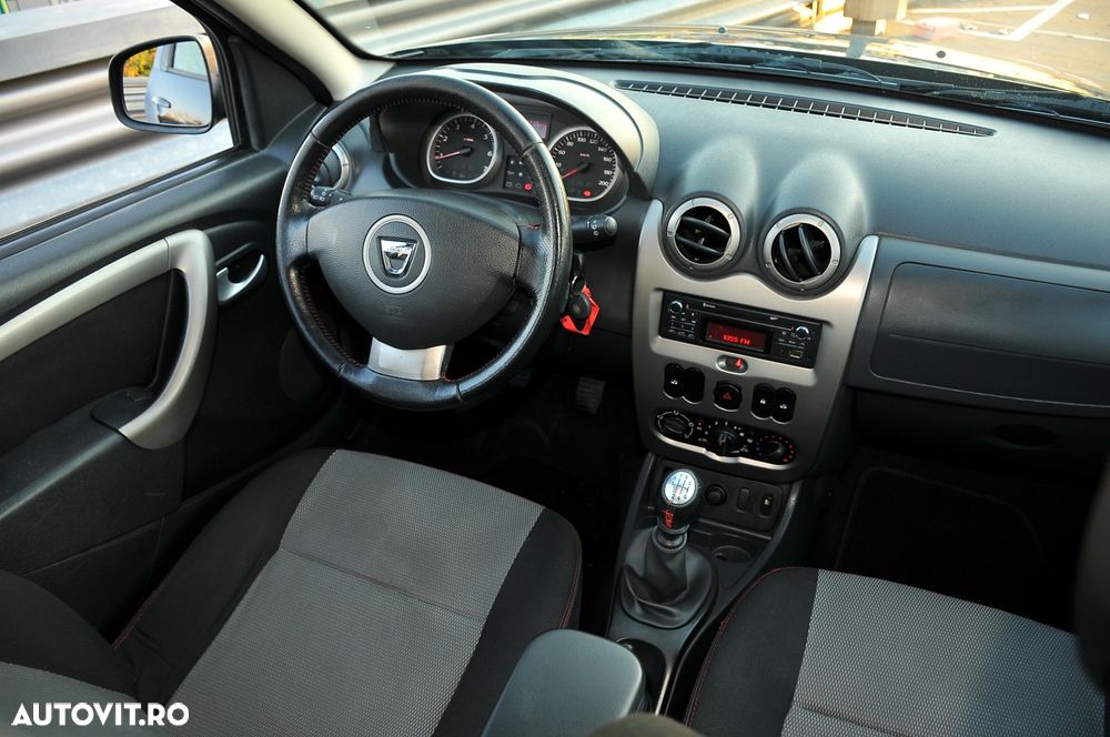 Dacia Duster 1.5 dCi 4x2 Laureate - 10