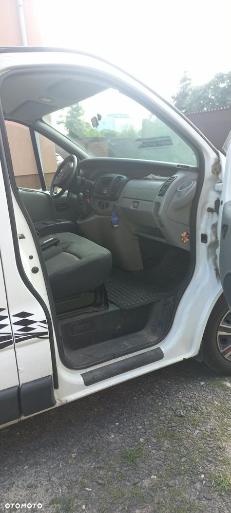 Opel Vivaro - 6