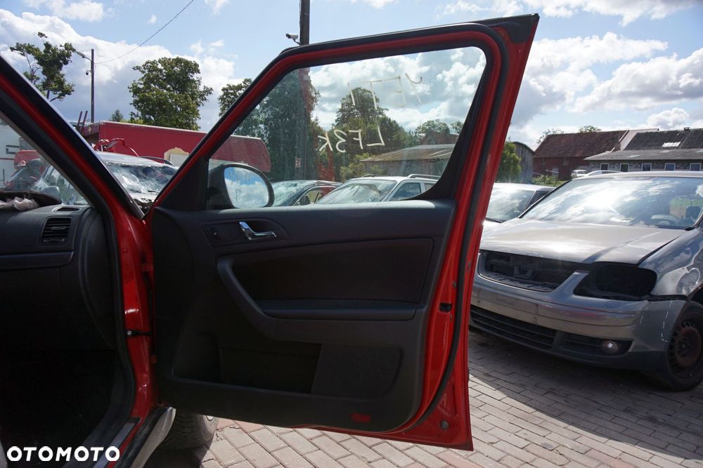 DRZWI PRZEDNIE PRAWE YETI LIFT LF3K  CZERWONY SKODA 2012-2017 - 7