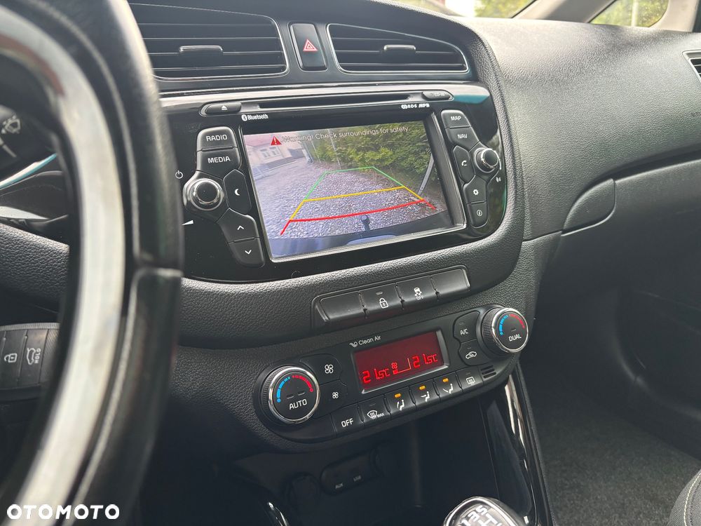 Kia Ceed 1.6 CRDi 128 Spirit - 3