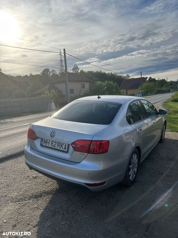 Volkswagen Jetta 1.6 TDI CR DPF Comfortline - 1
