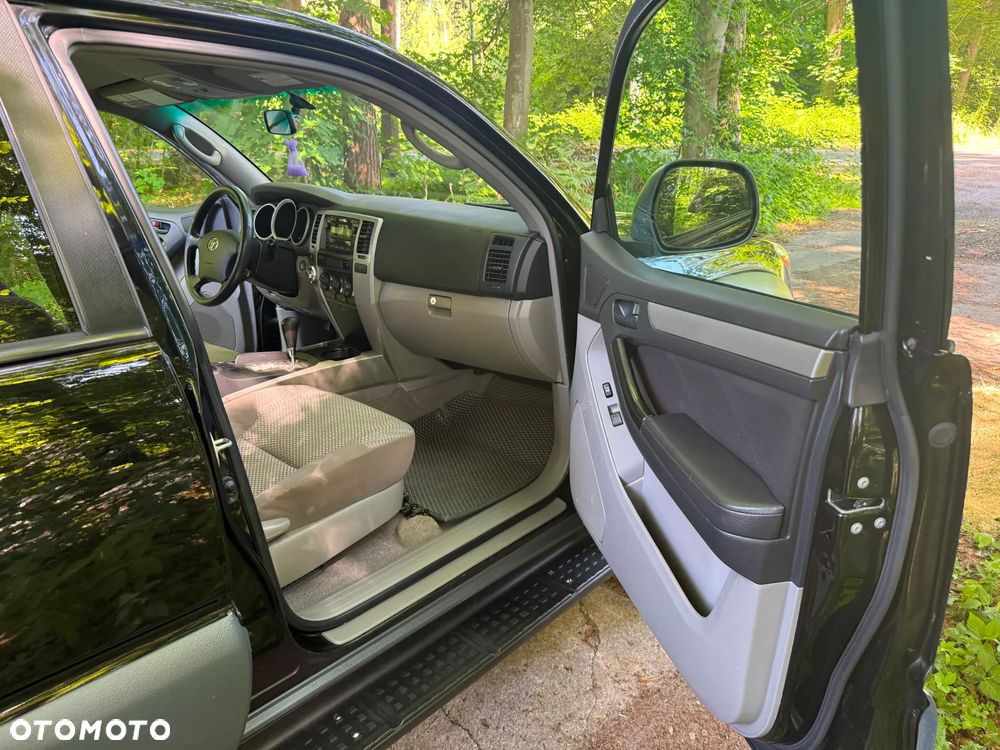 Toyota 4-Runner - 9
