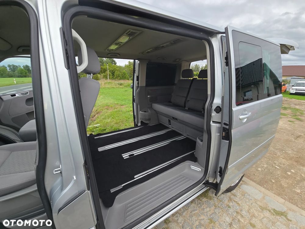 Volkswagen Multivan - 10