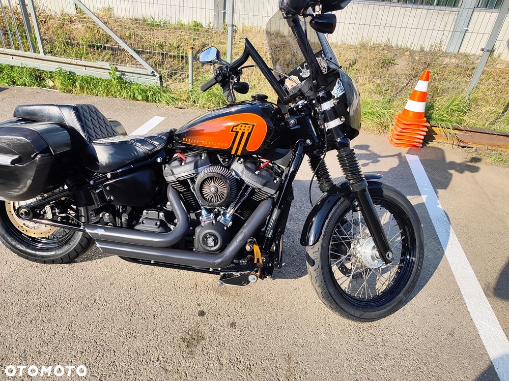 Harley-Davidson Softail Street Bob - 3