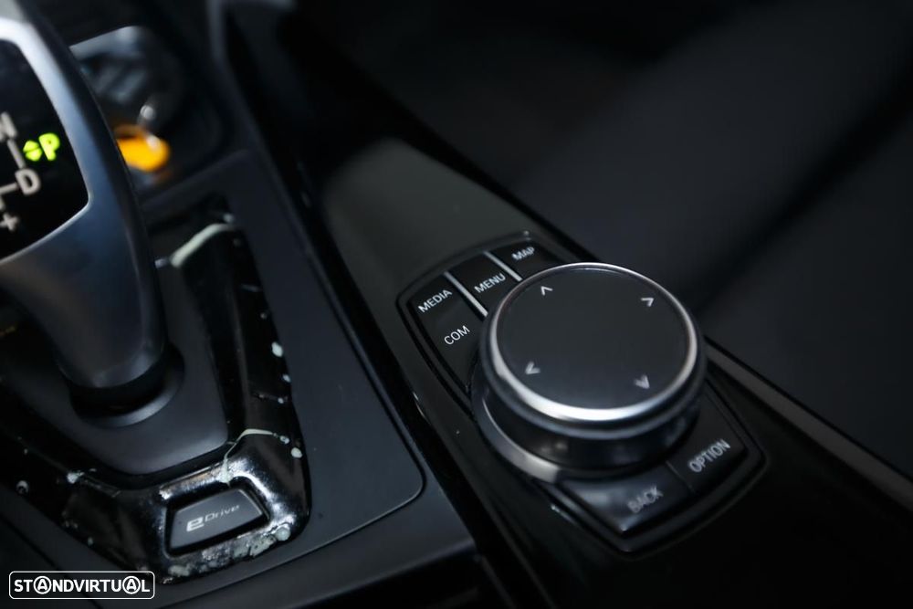 BMW 330 - 22
