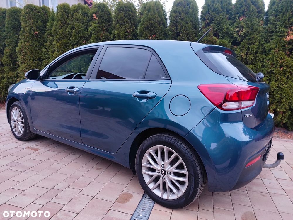 Kia Rio - 17
