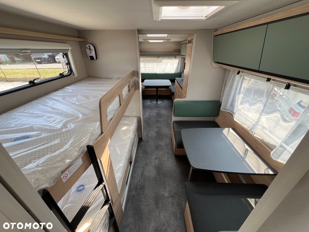 Dethleffs Camper 730FKR - 15