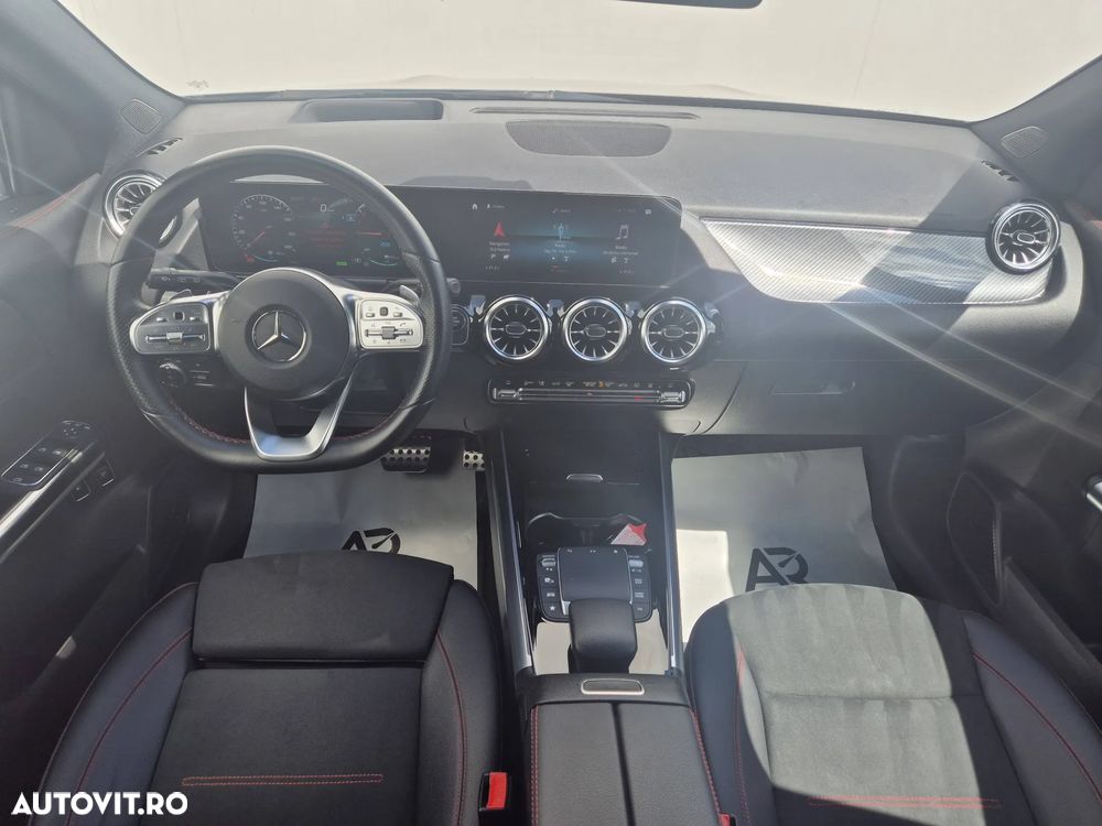 Mercedes-Benz GLA 250 e - 12