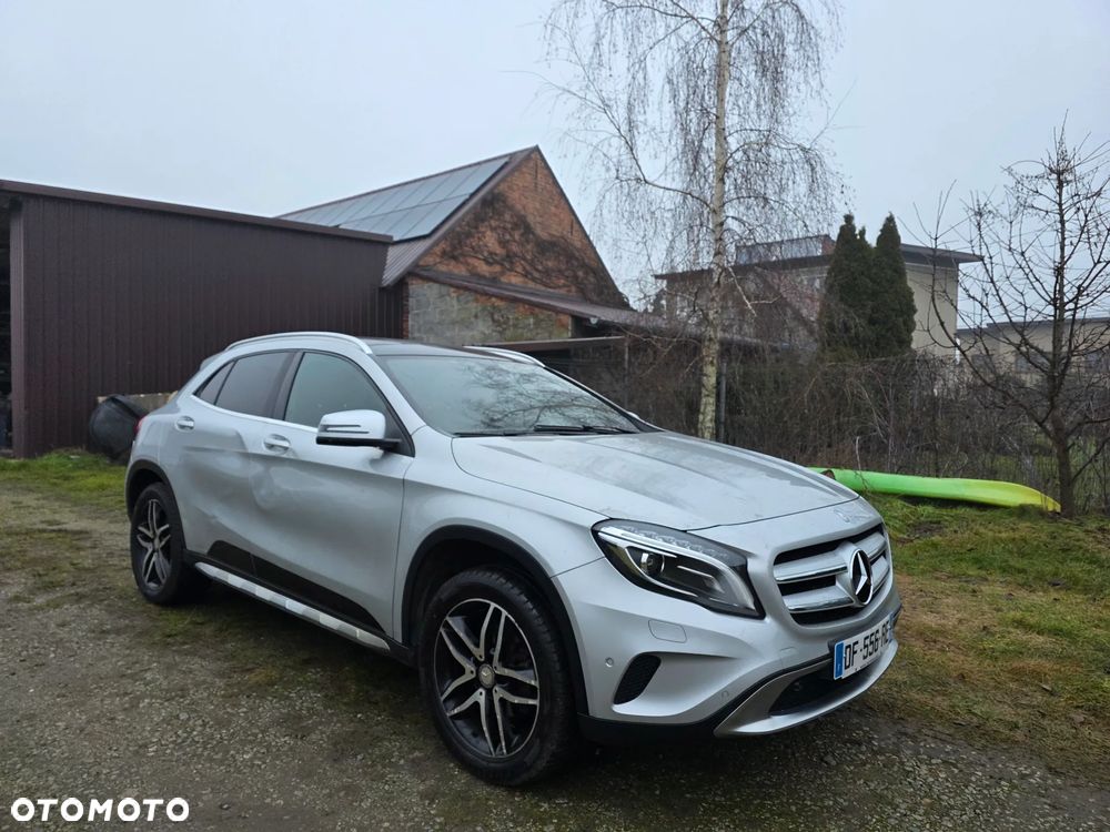 Mercedes-Benz GLA 220 d 4Matic 7G-DCT Activity Edition