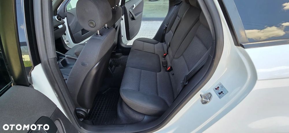 Audi A3 Sportback 1.6 TDI DPF S line Sportpaket - 14