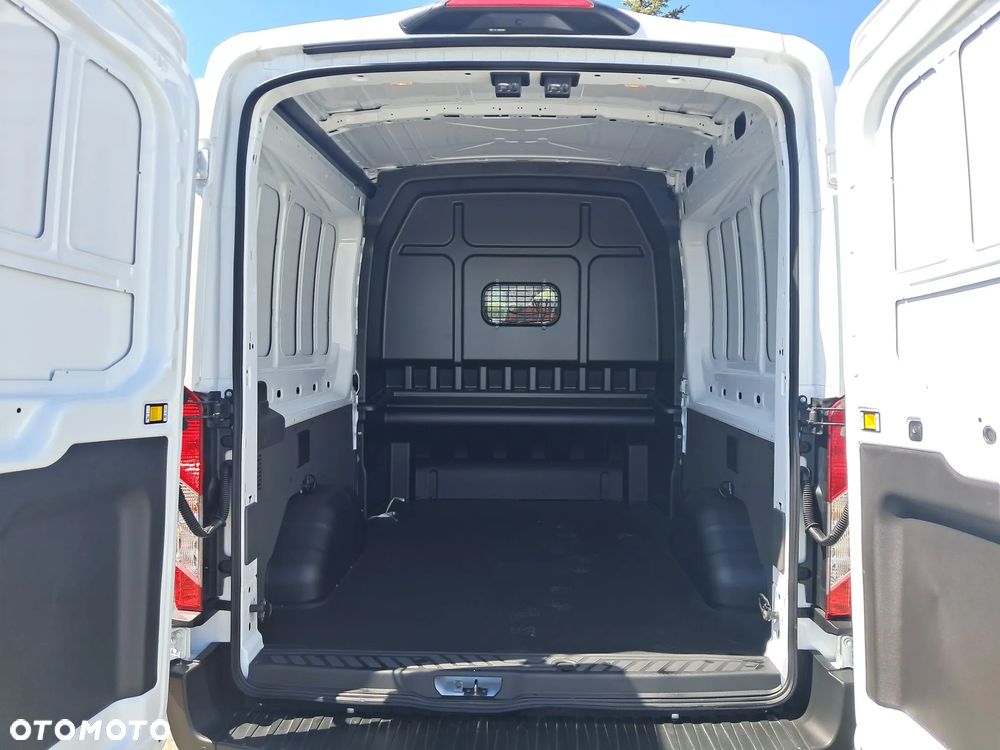 Ford Transit - 21