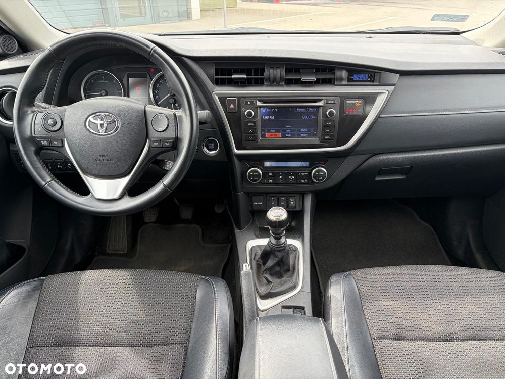 Toyota Auris - 7